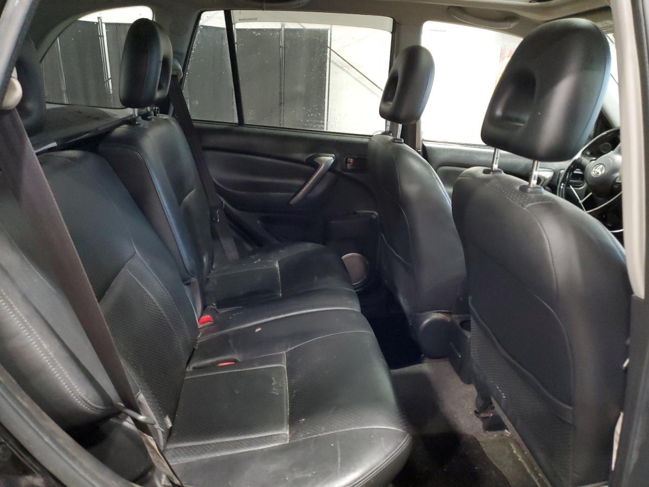 2004 TOYOTA RAV4