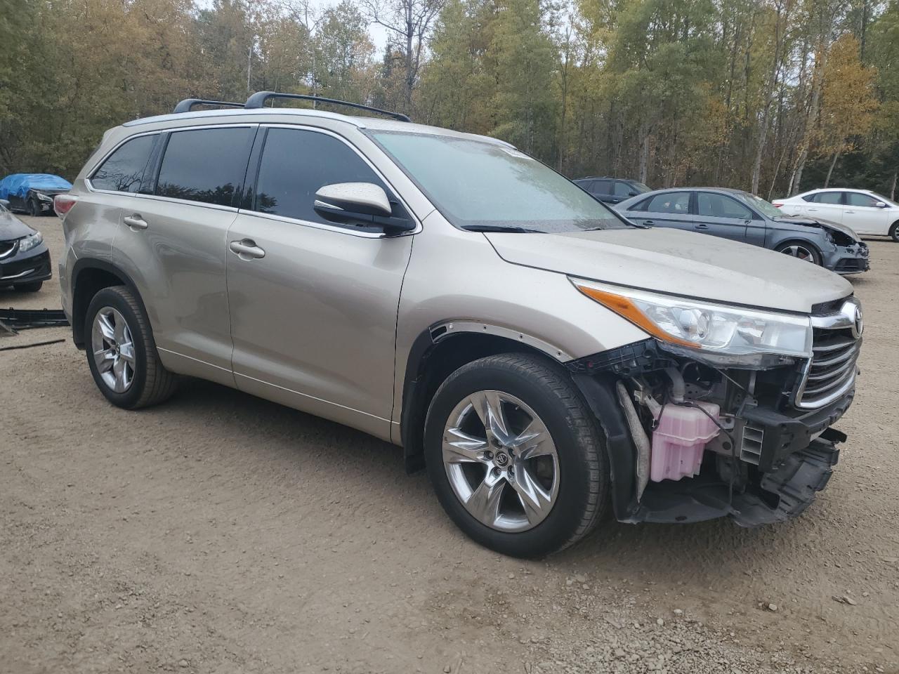 2016 TOYOTA HIGHLANDER