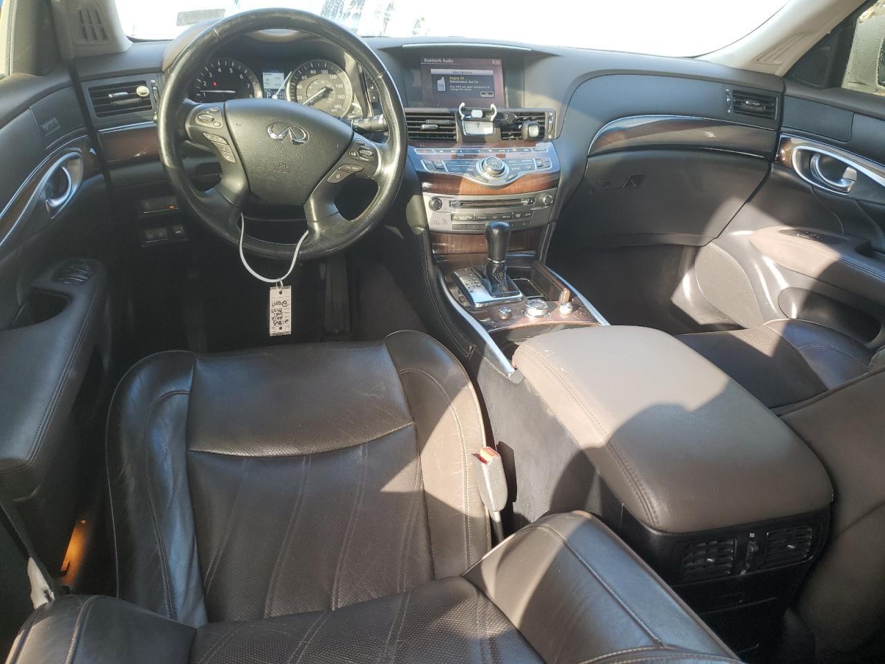 2012 INFINITI M37