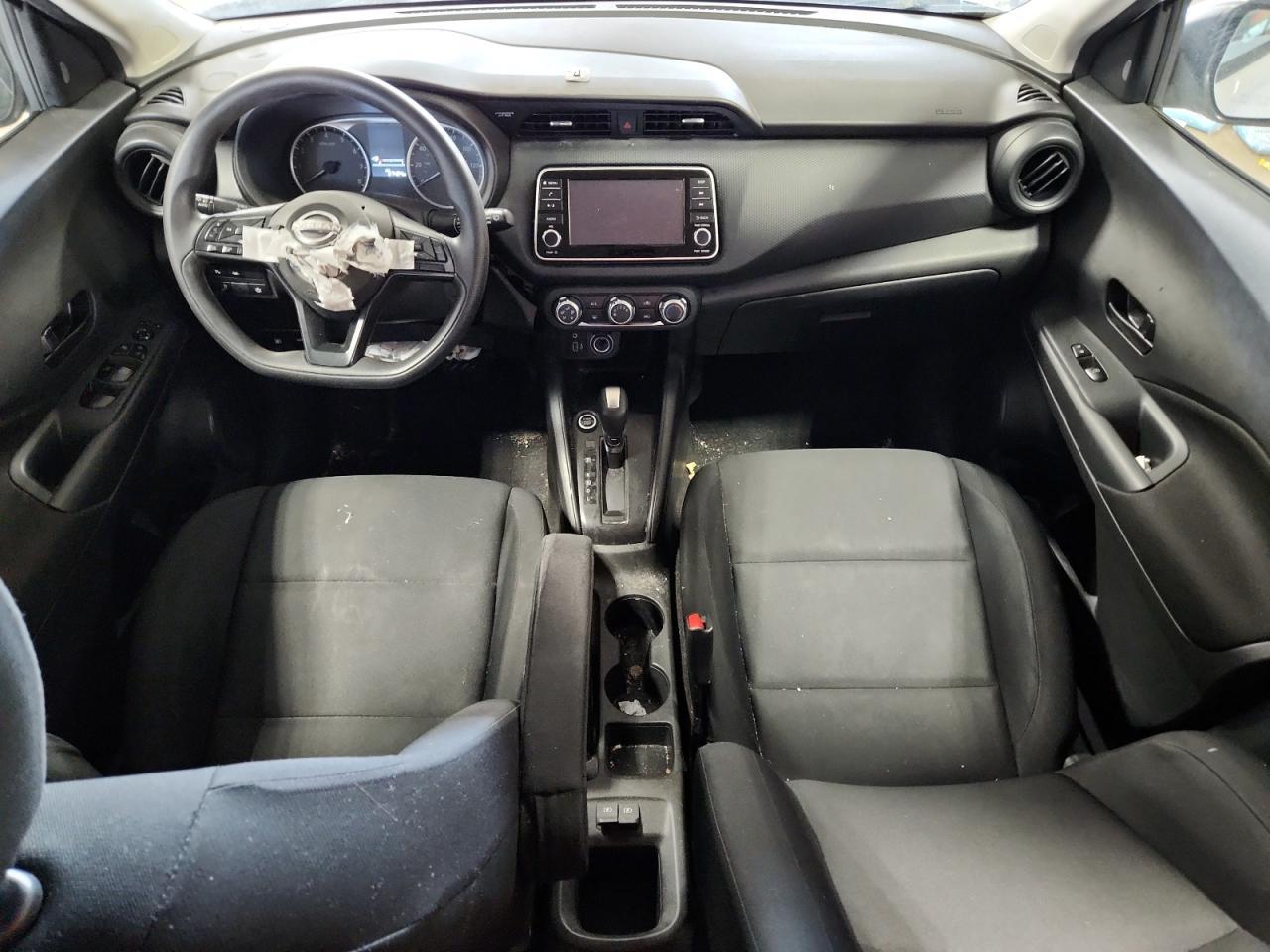2023 NISSAN KICKS