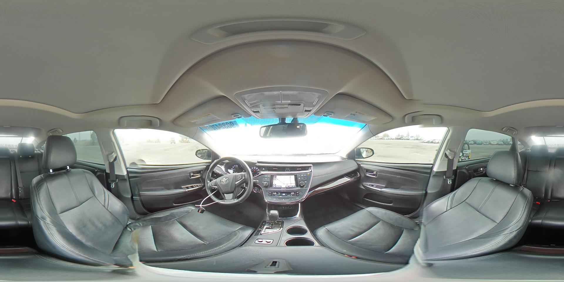 2013 TOYOTA Avalon