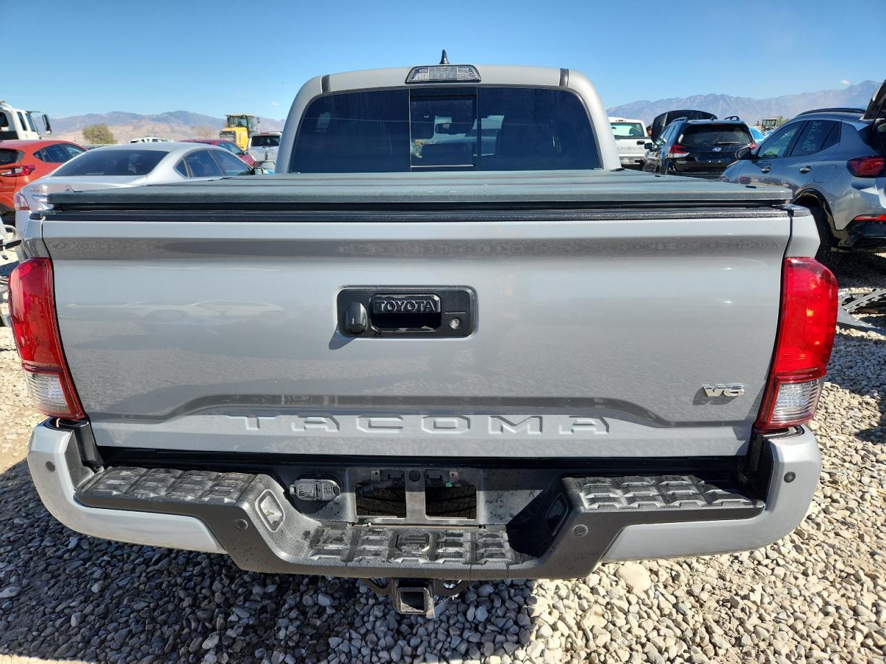 2018 TOYOTA TACOMA