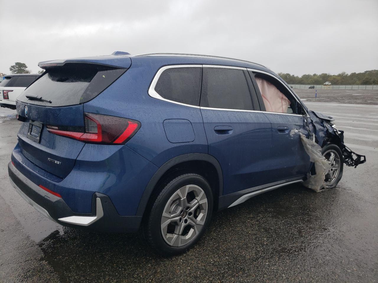 2024 BMW X1