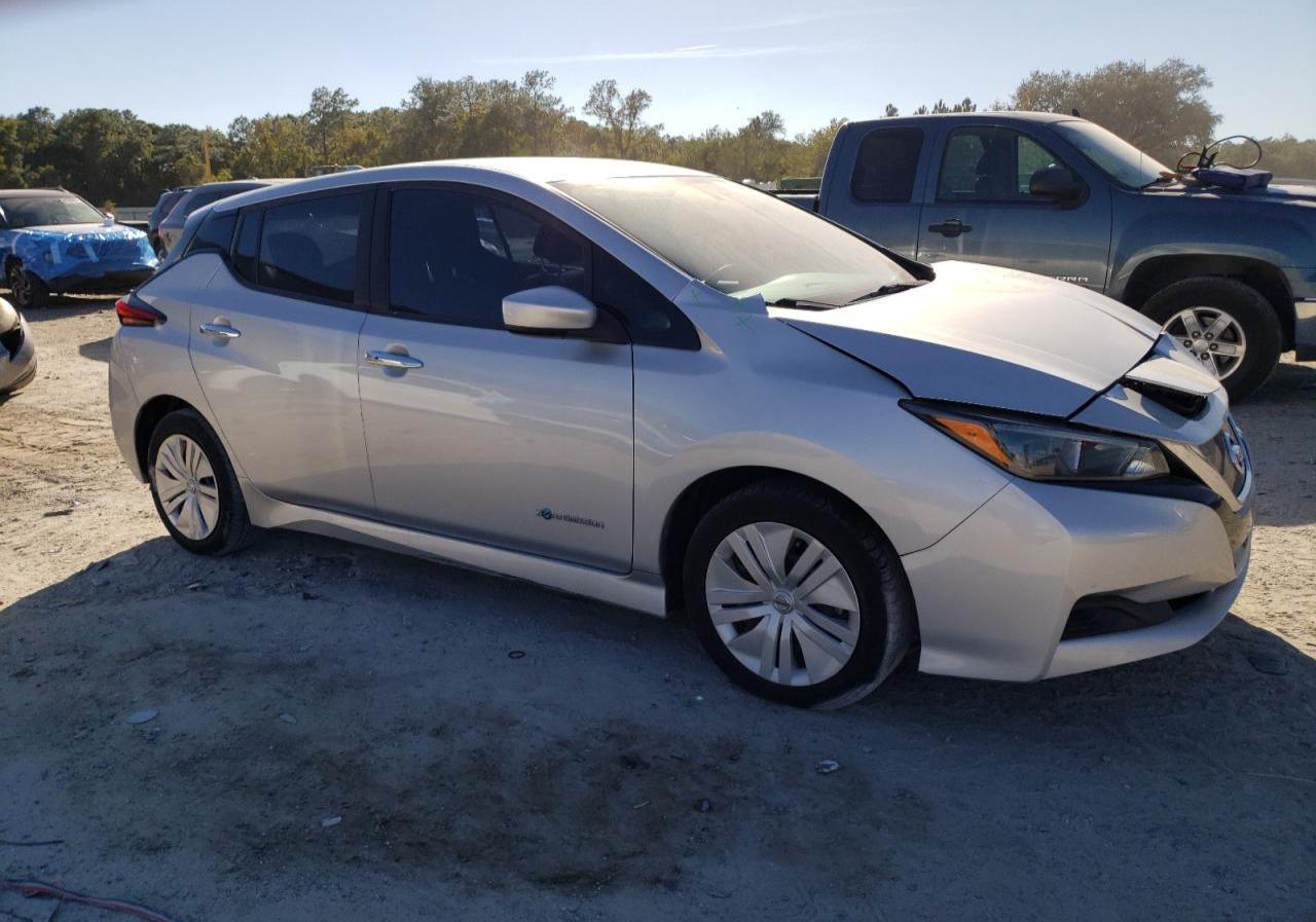 2019 NISSAN LEAF