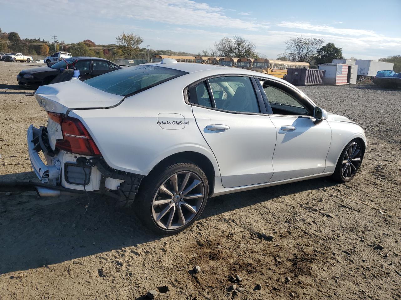 2019 VOLVO S60