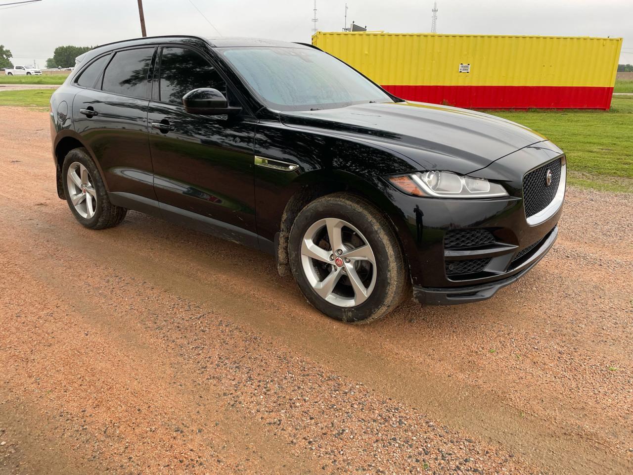 2017 JAGUAR F-Pace