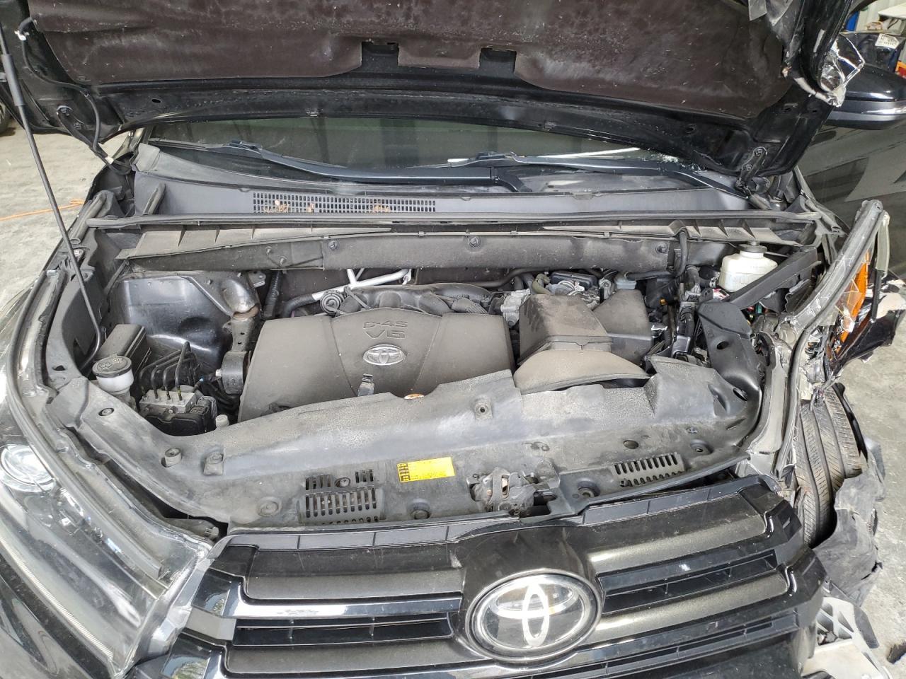 2019 TOYOTA HIGHLANDER