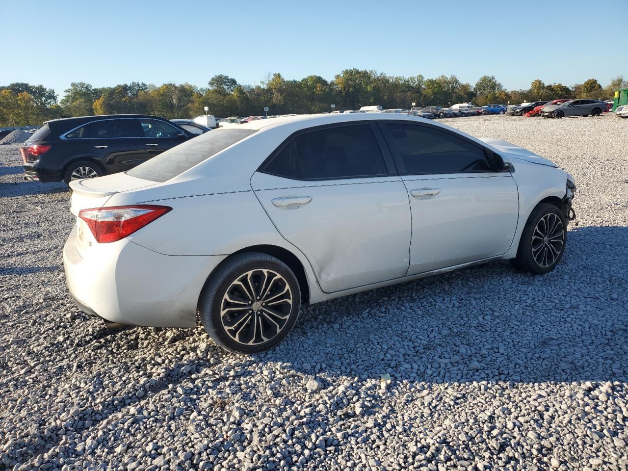2015 TOYOTA COROLLA