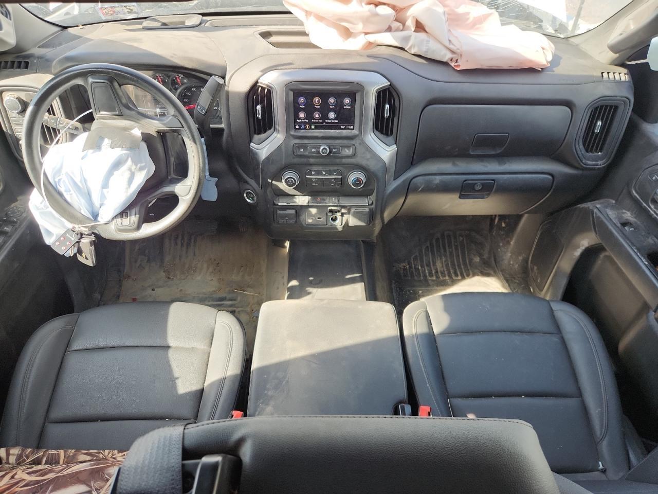 2024 CHEVROLET Silverado
