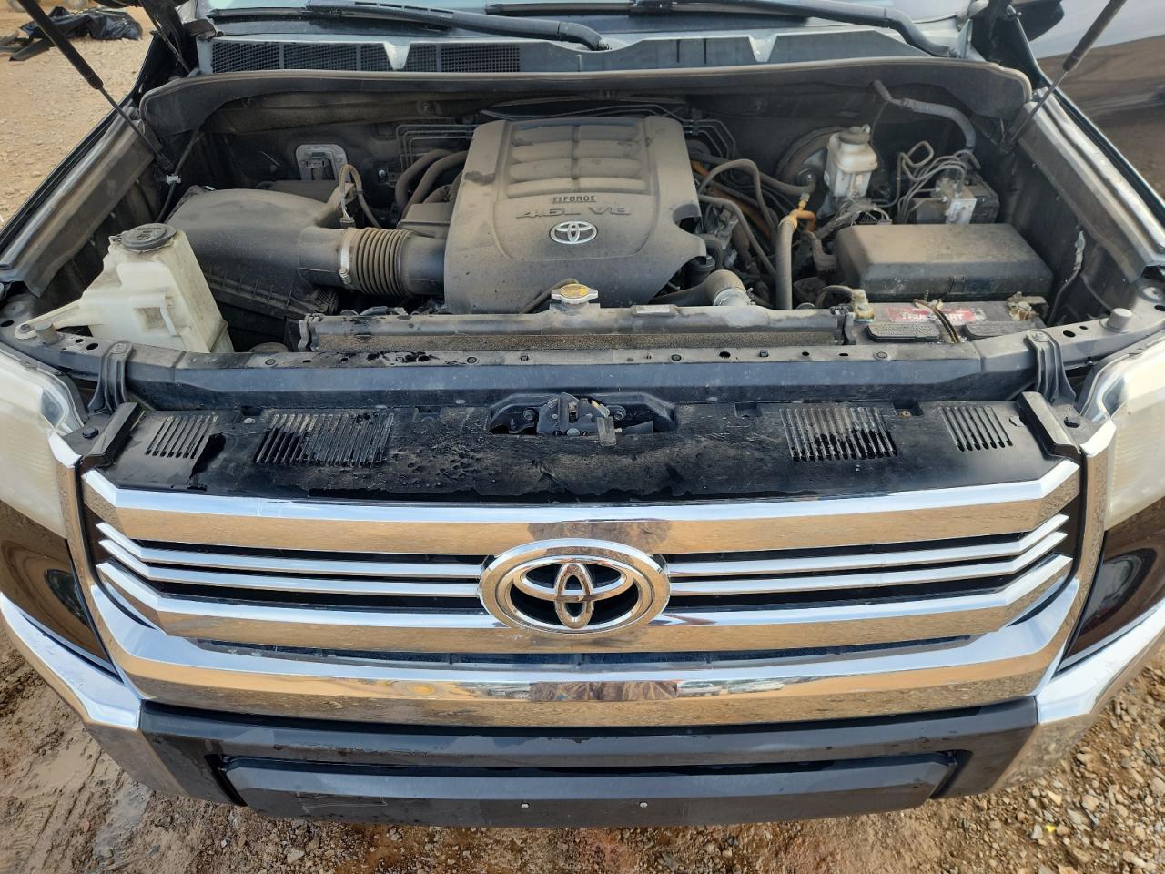 2017 TOYOTA TUNDRA