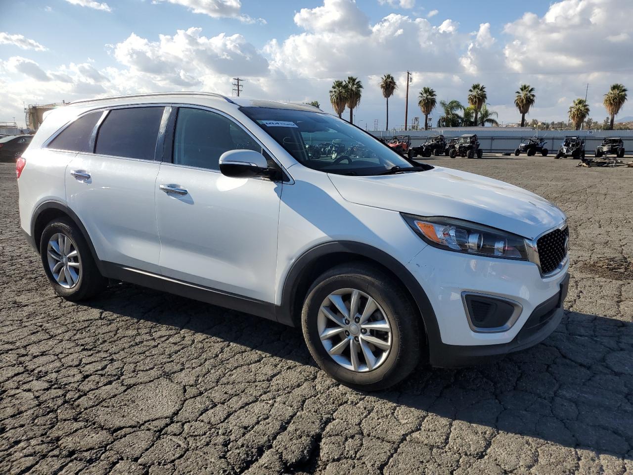 2016 KIA SORENTO