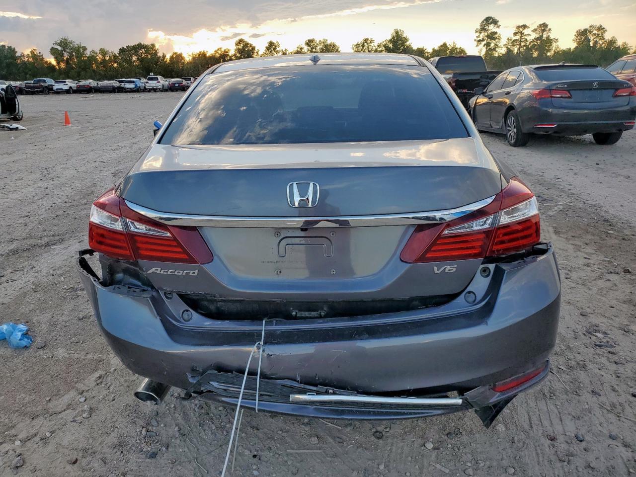 2016 HONDA ACCORD