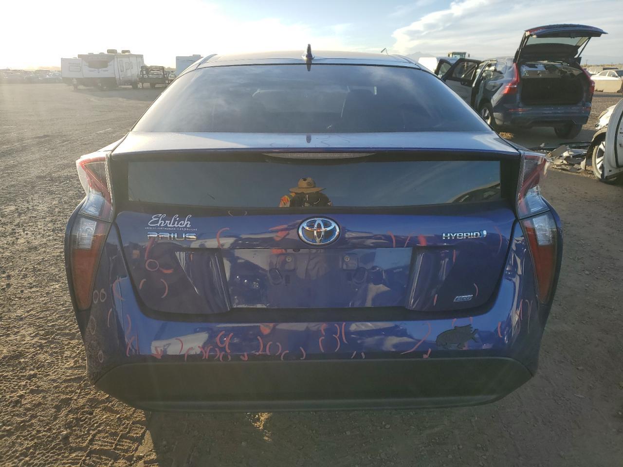 2016 TOYOTA PRIUS