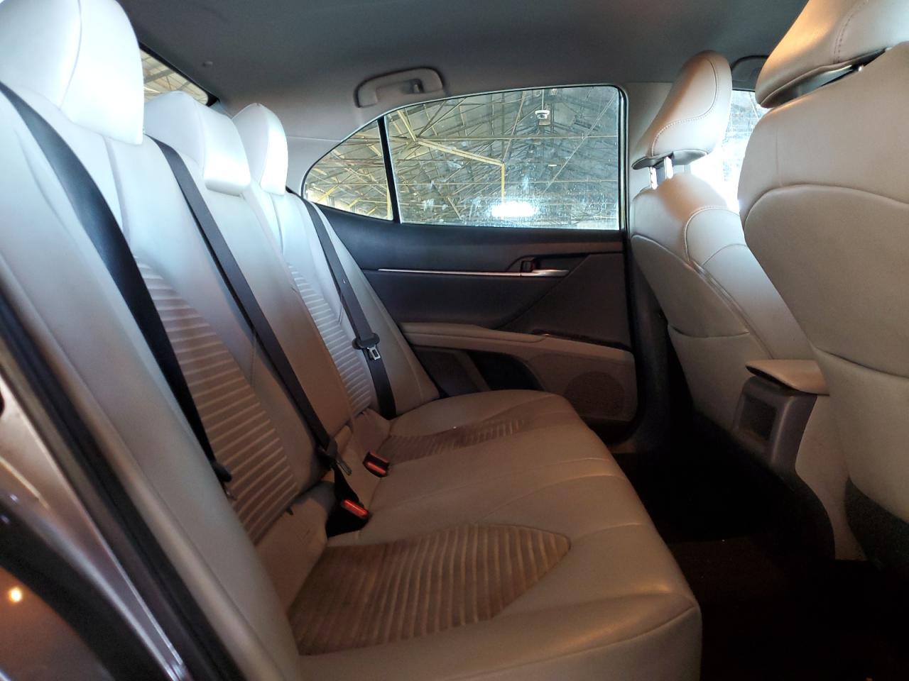 2019 TOYOTA CAMRY
