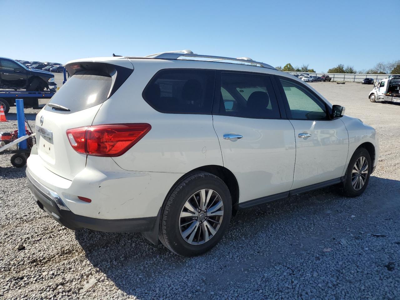 2018 NISSAN PATHFINDER
