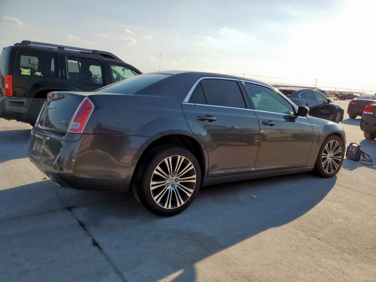 2014 CHRYSLER 300