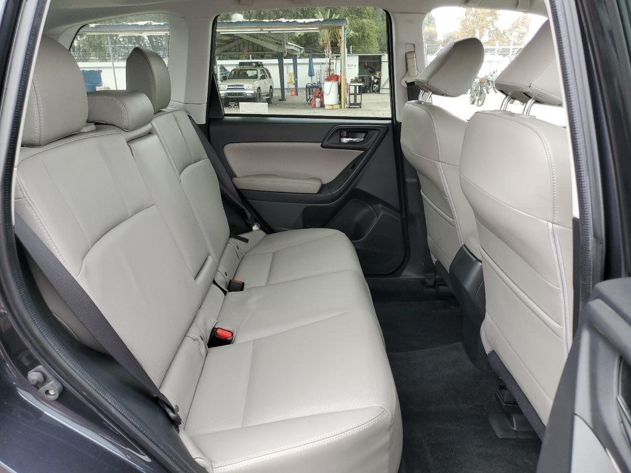 2016 SUBARU FORESTER