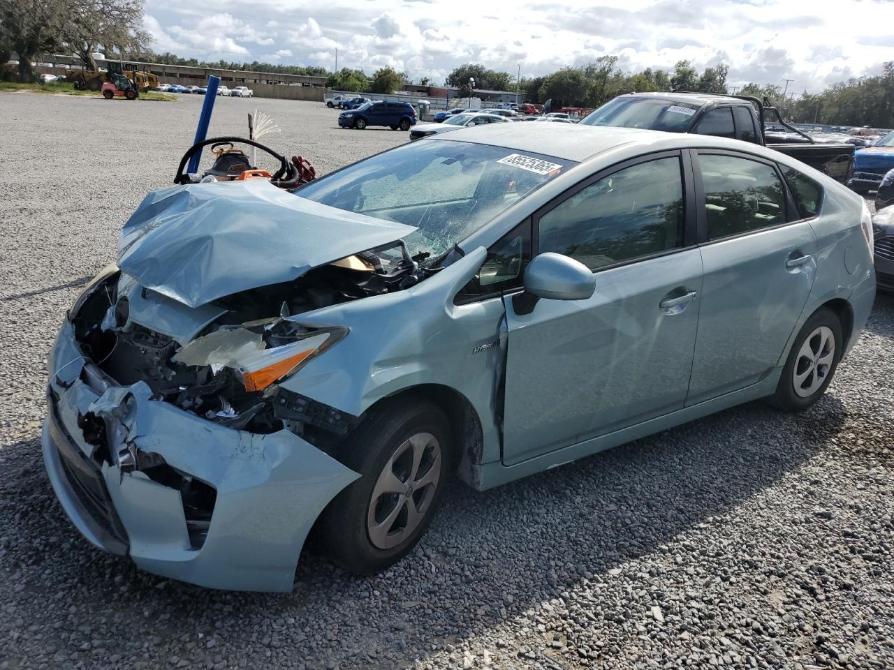 2013 TOYOTA PRIUS