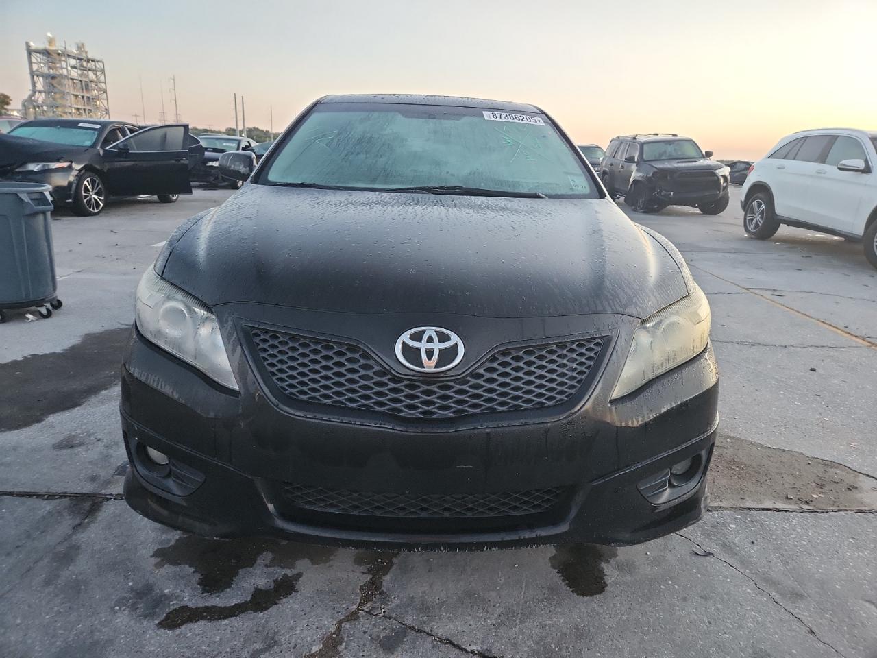 2011 TOYOTA CAMRY