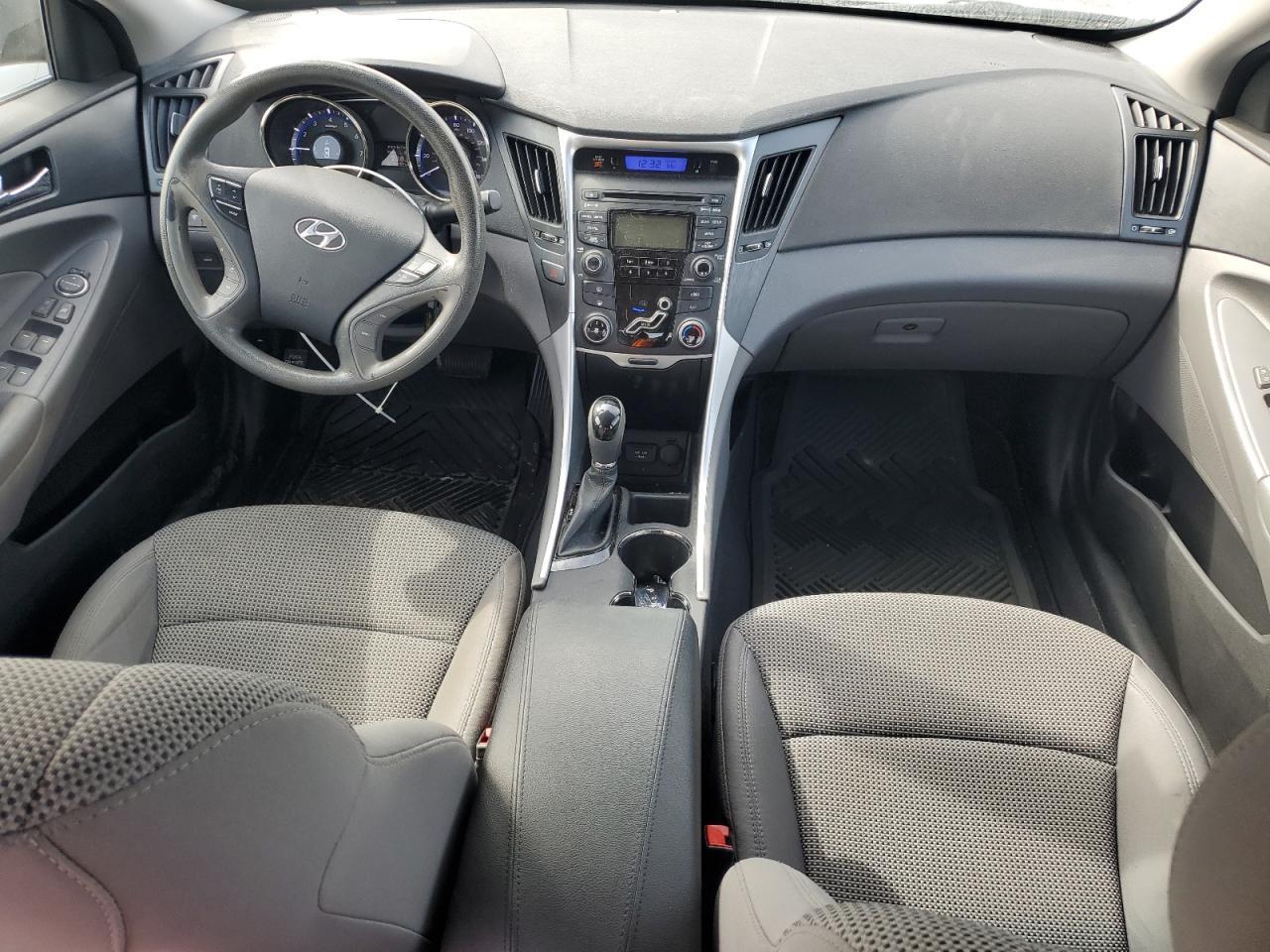 2012 HYUNDAI SONATA