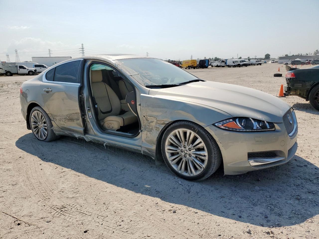 2012 JAGUAR XF