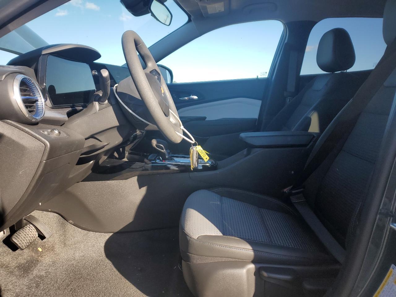 2025 CHEVROLET TRAX