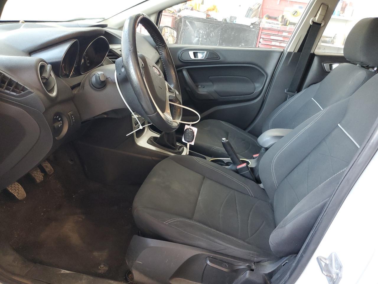2014 FORD Fiesta