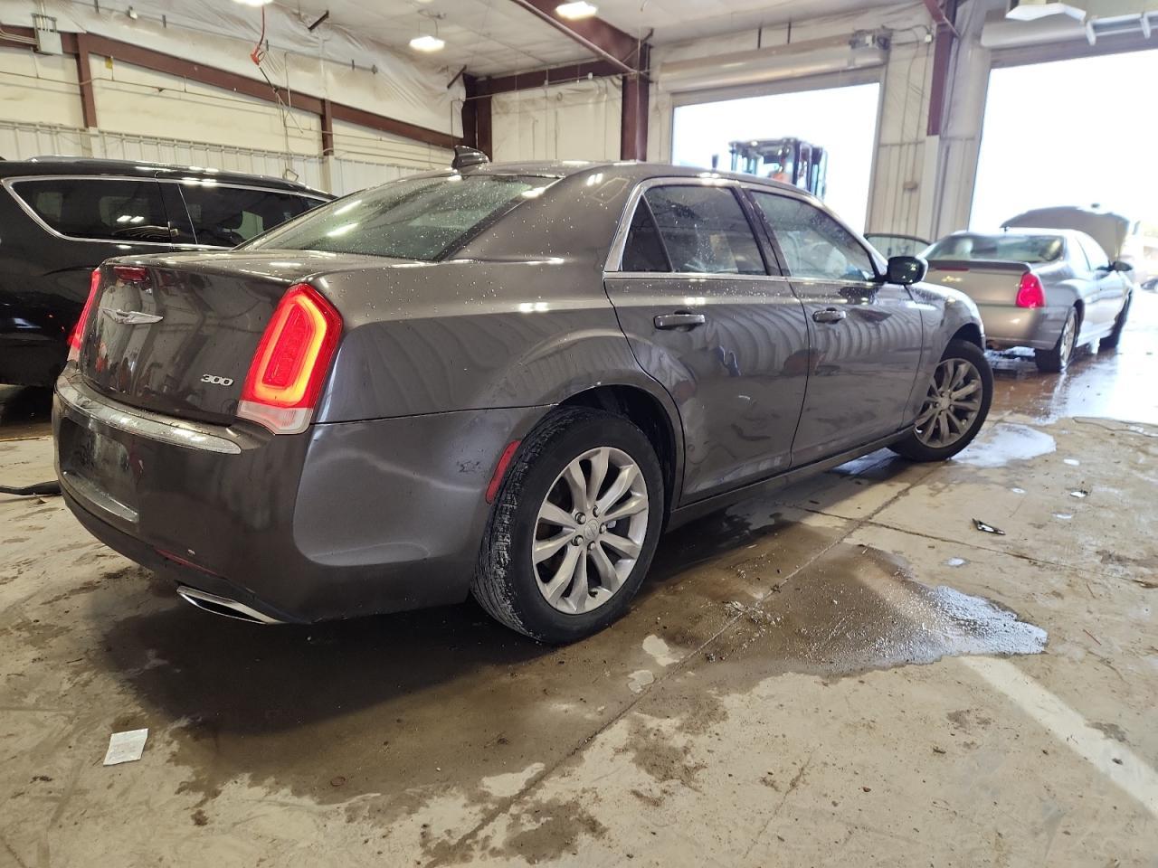 2015 CHRYSLER 300