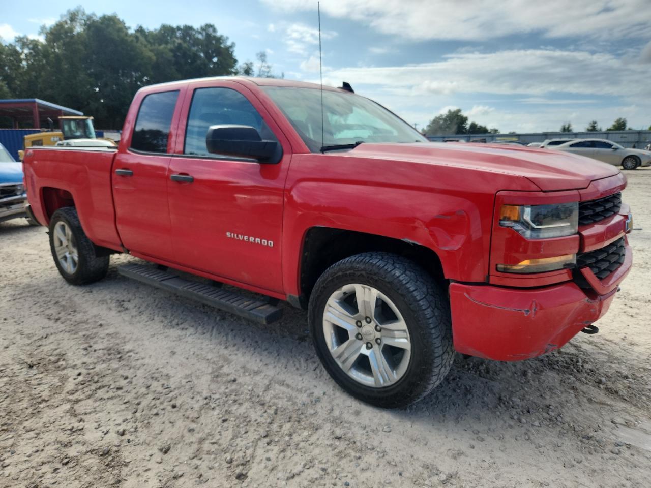 2018 CHEVROLET Silverado