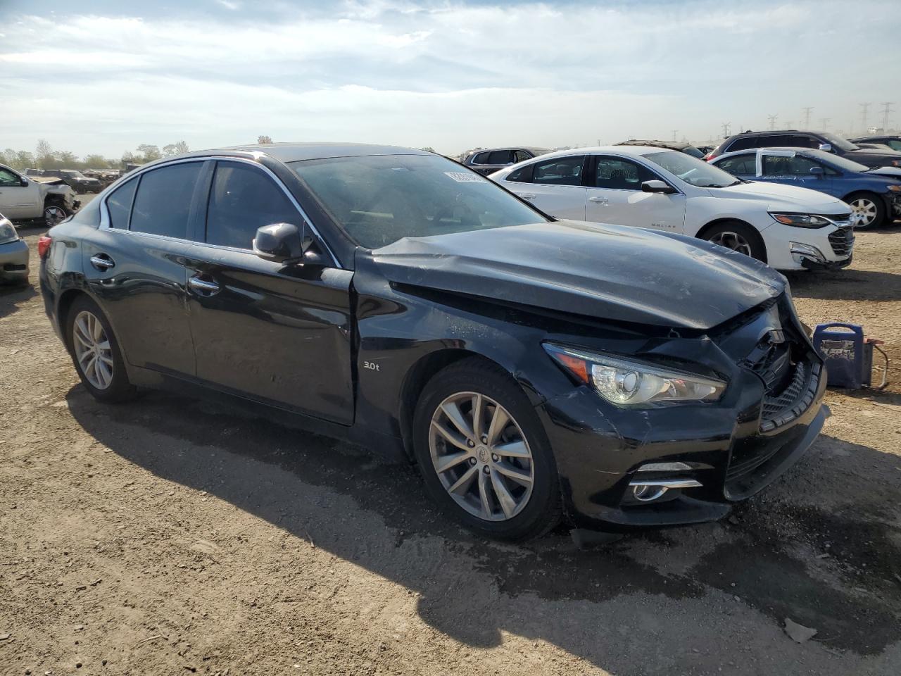 2016 INFINITI Q50