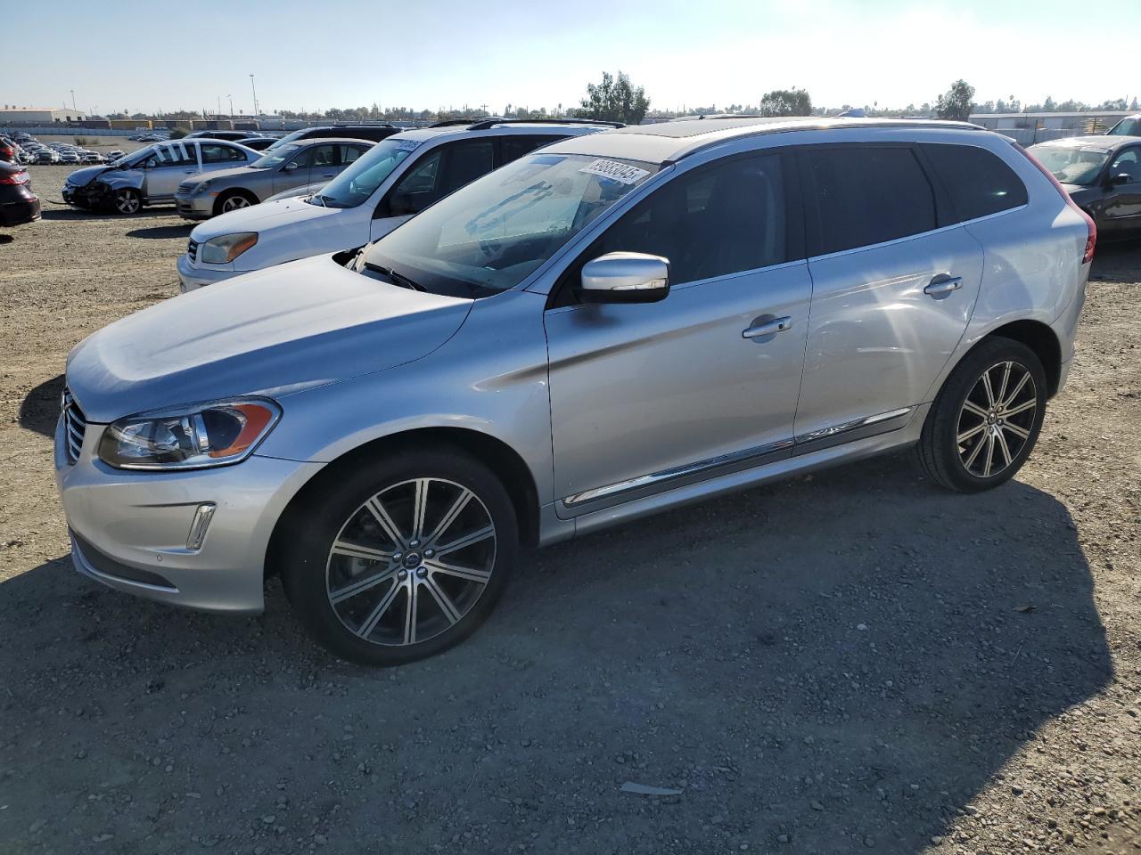 2016 VOLVO XC60