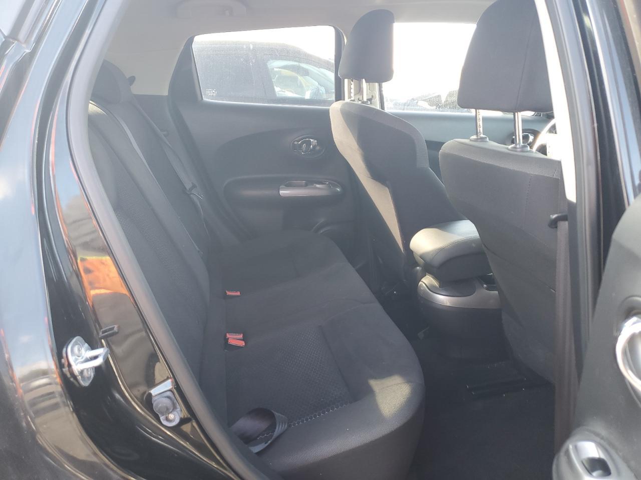 2015 NISSAN Juke