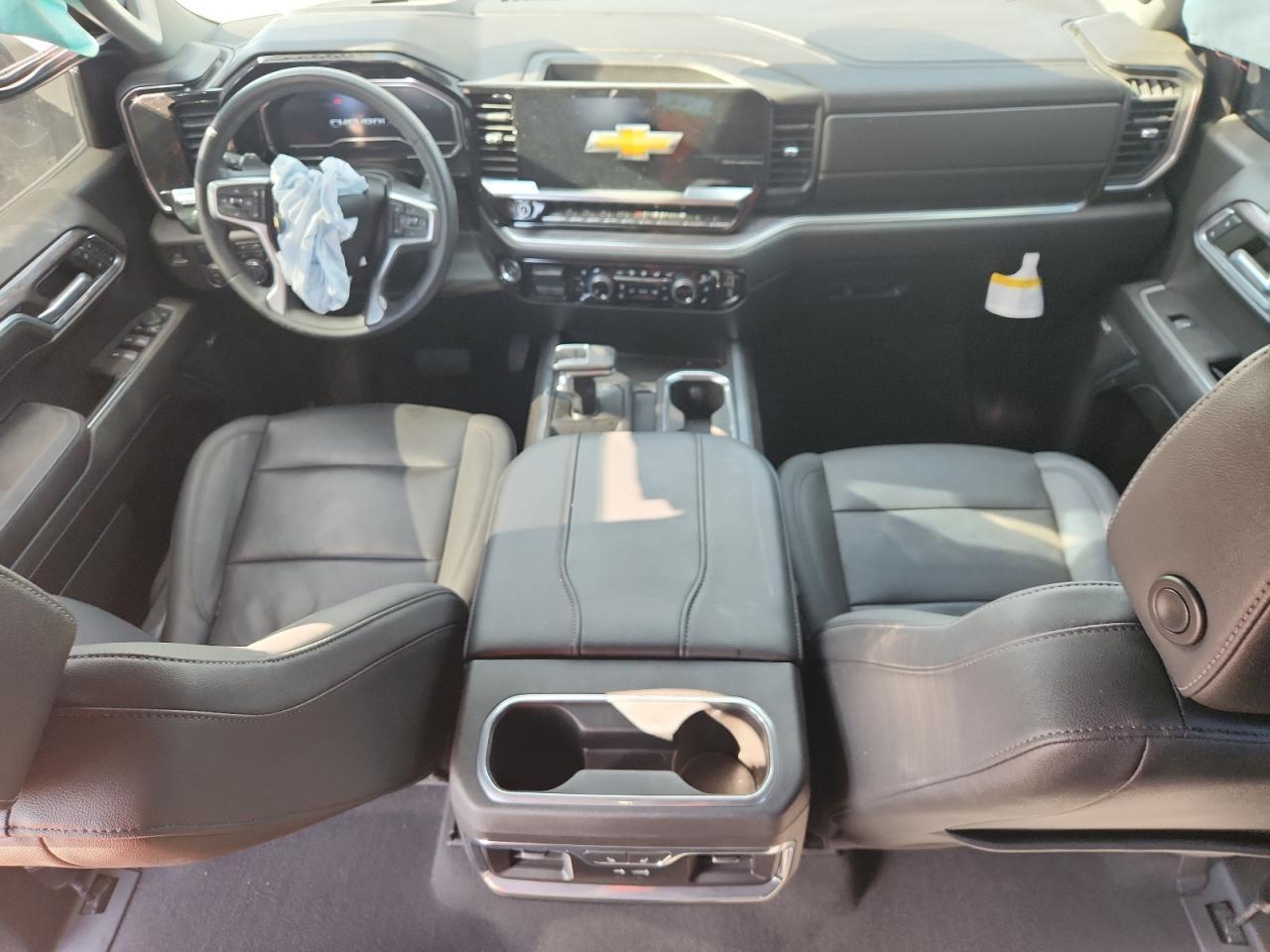 2023 CHEVROLET Silverado