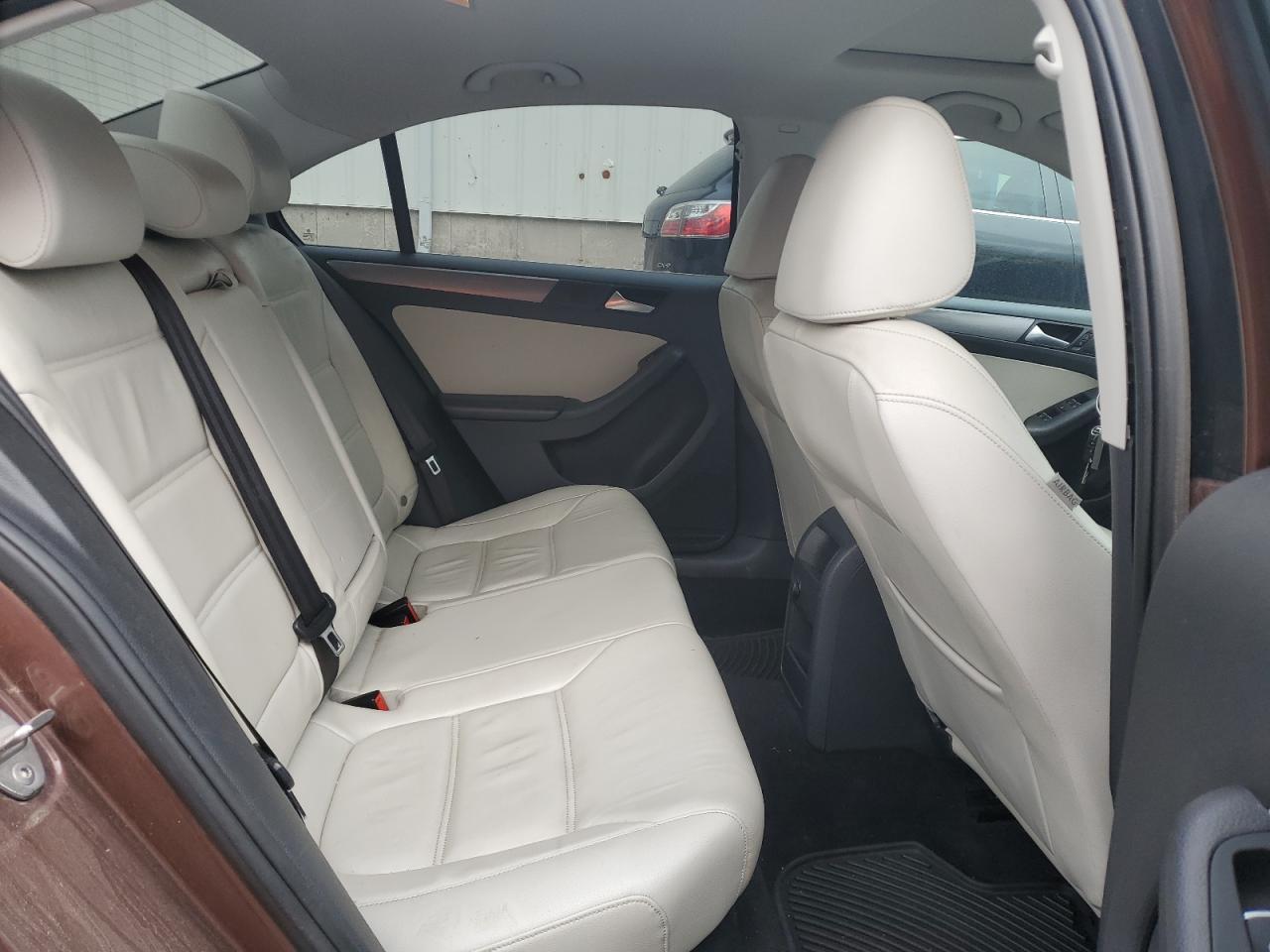 2016 VOLKSWAGEN JETTA