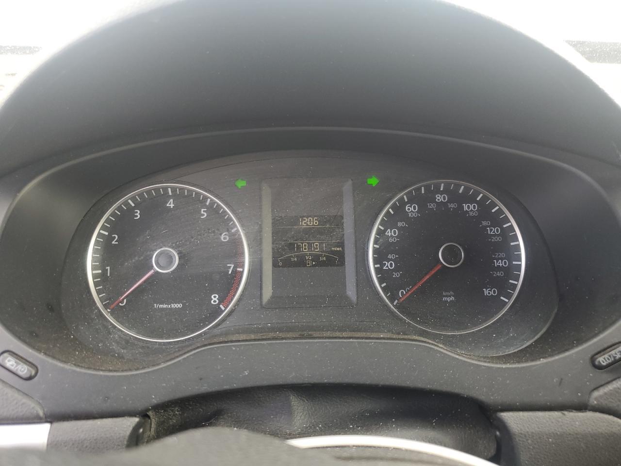 2012 VOLKSWAGEN JETTA