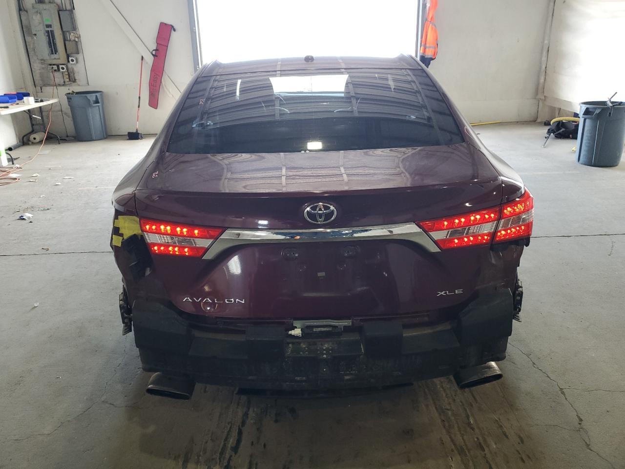 2014 TOYOTA Avalon