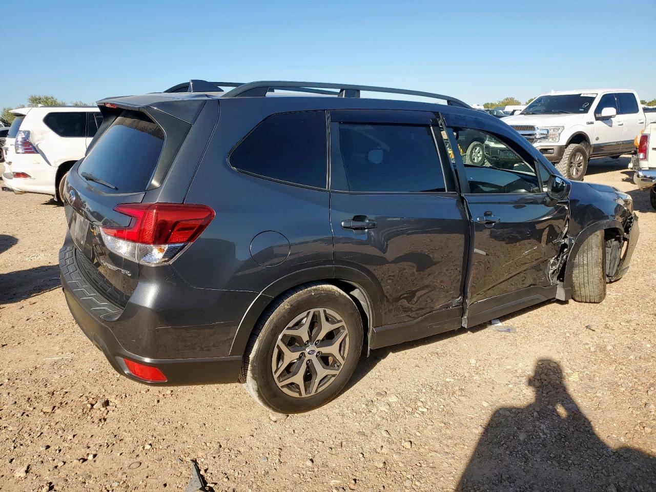 2020 SUBARU FORESTER