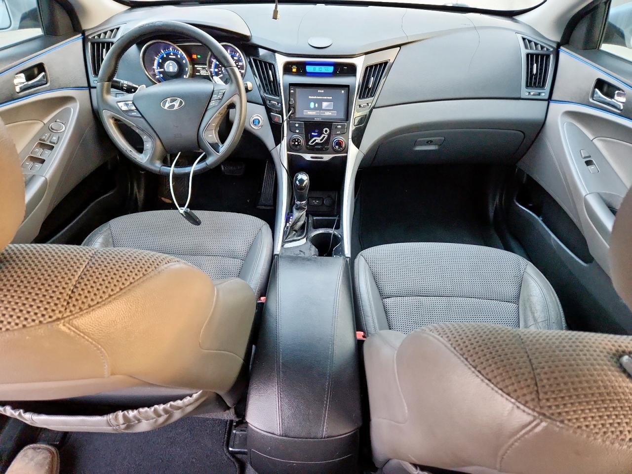 2012 HYUNDAI SONATA