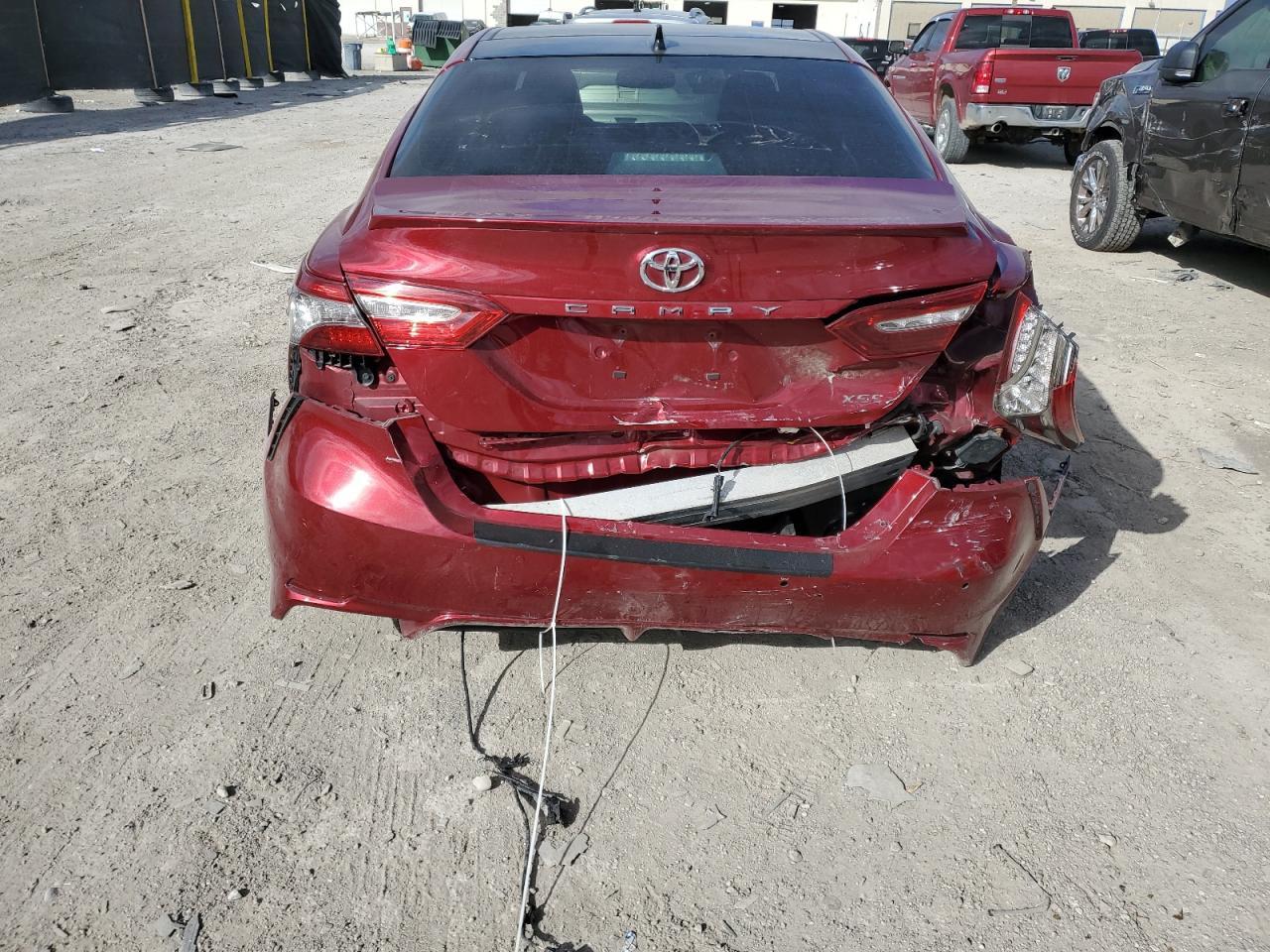 2018 TOYOTA CAMRY
