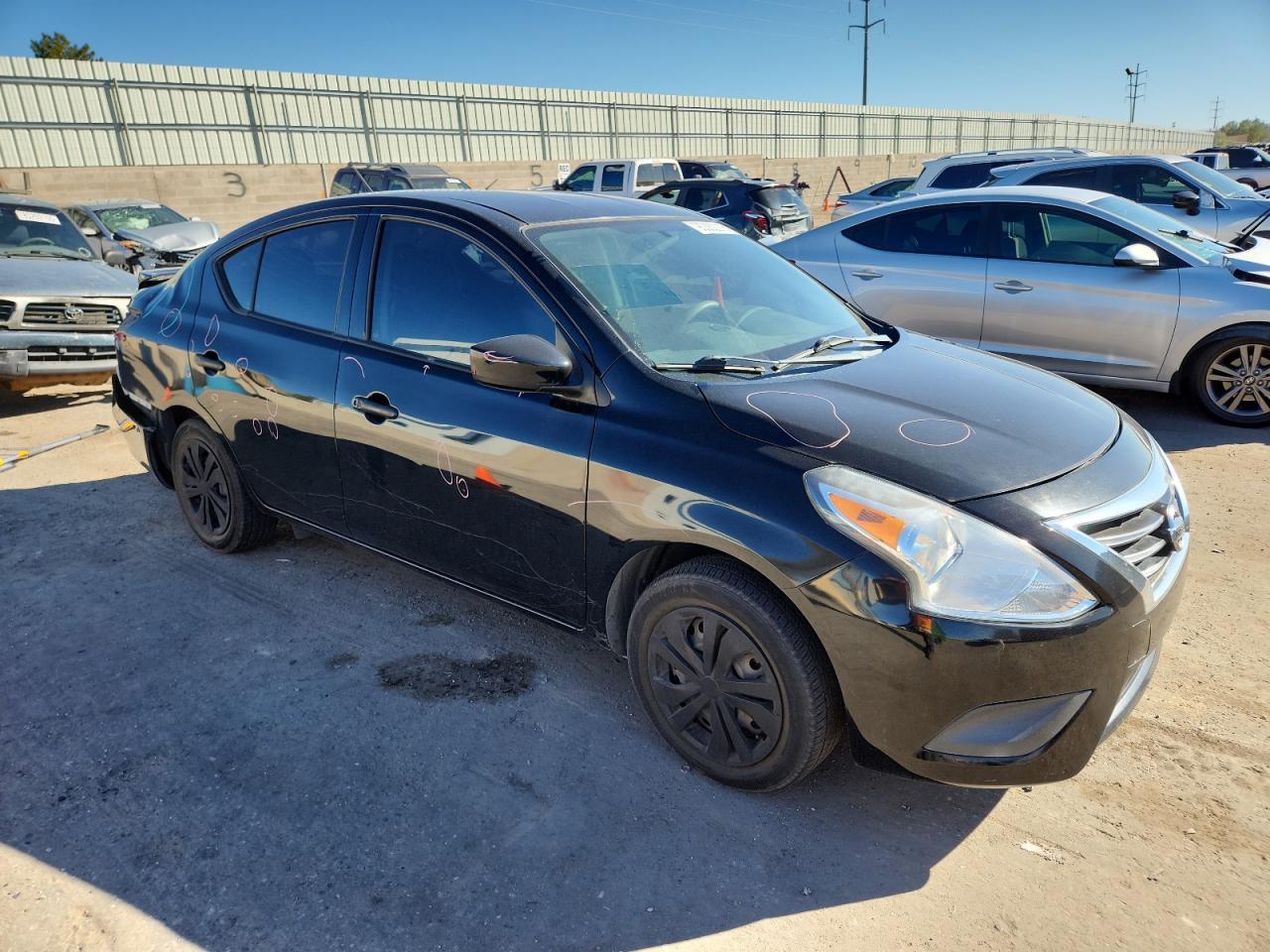 2017 NISSAN VERSA