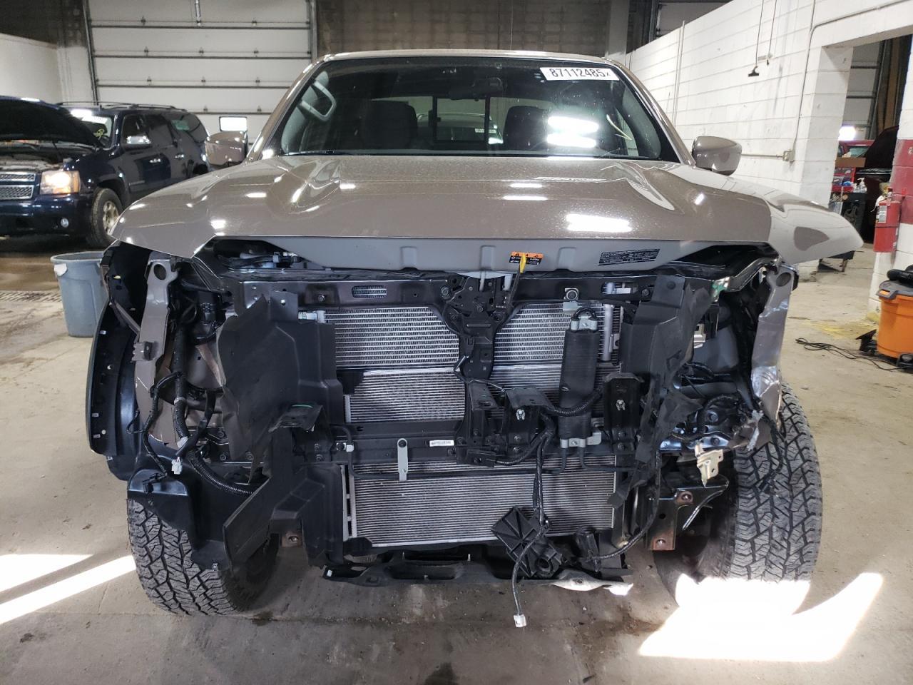 2024 NISSAN Frontier