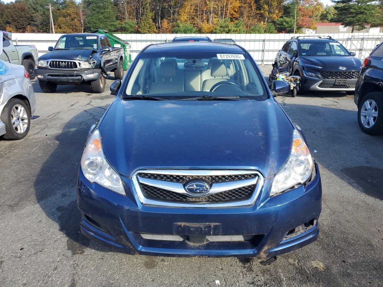 2011 SUBARU Legacy