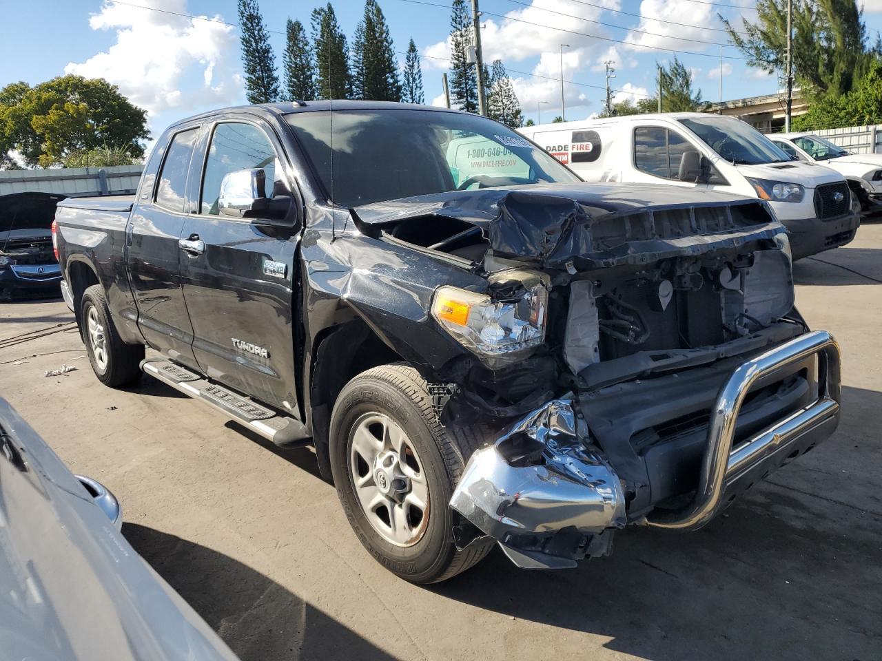 2015 TOYOTA TUNDRA