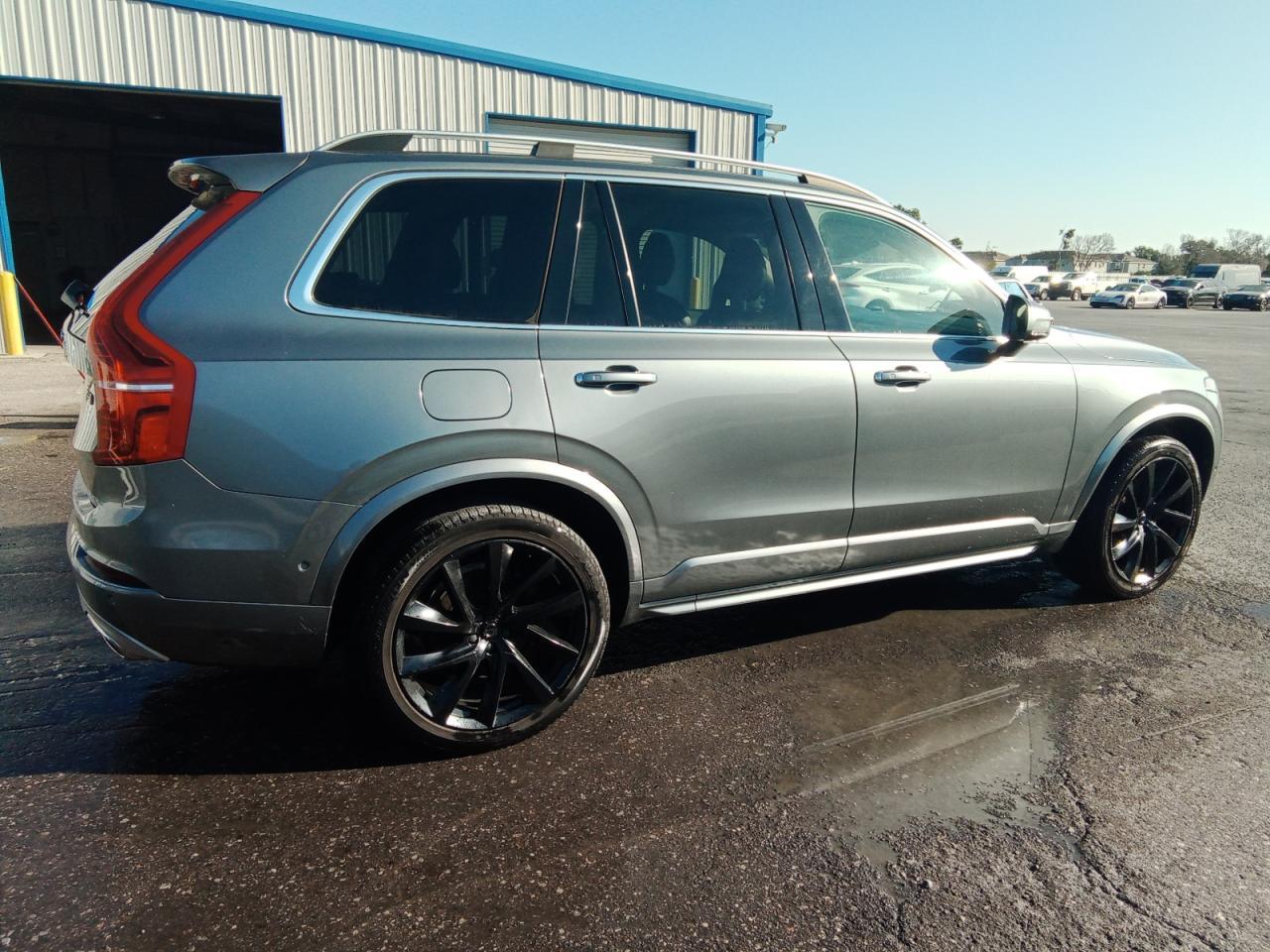 2018 VOLVO XC90