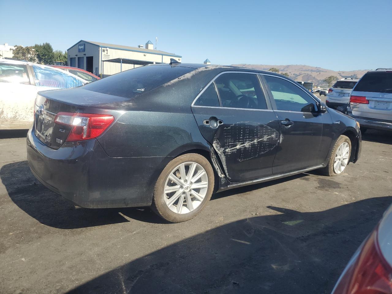 2012 TOYOTA CAMRY