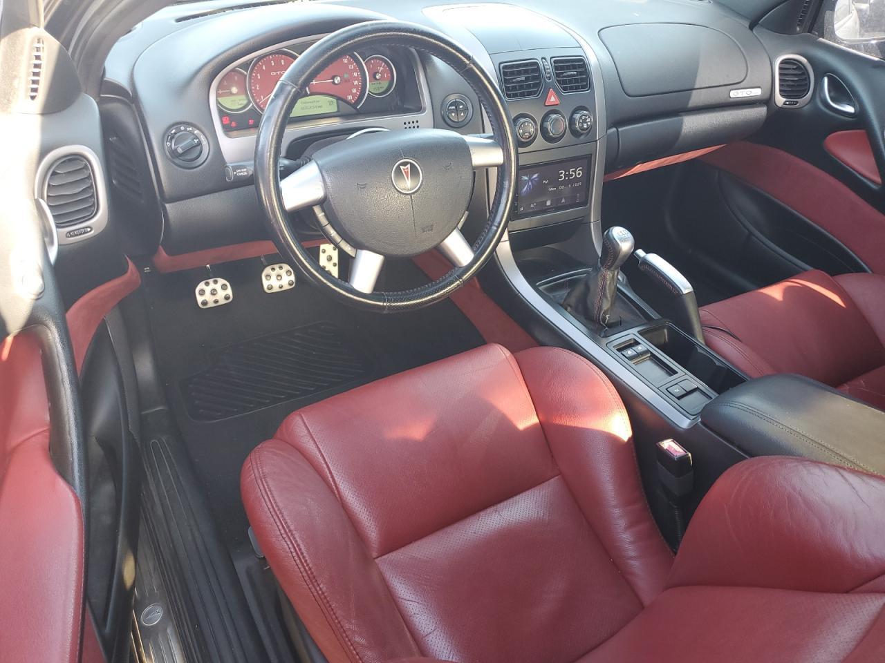 2004 PONTIAC Gto