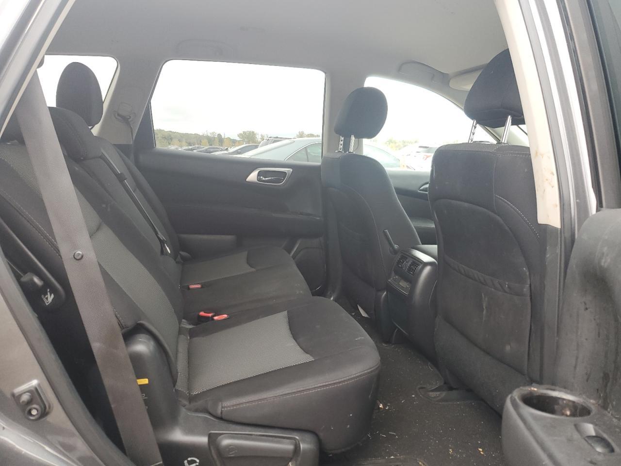 2017 NISSAN PATHFINDER
