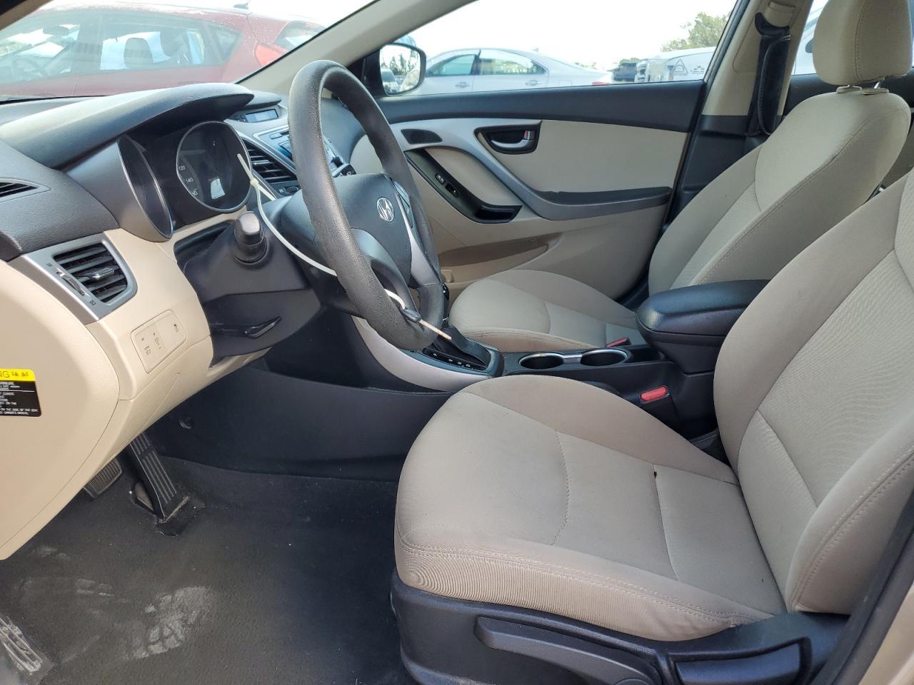 2016 HYUNDAI ELANTRA