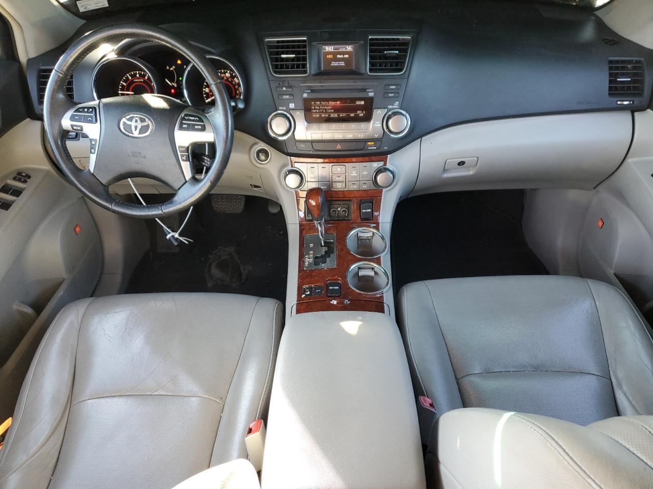 2012 TOYOTA HIGHLANDER
