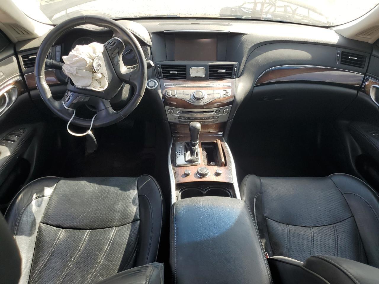 2015 INFINITI Q70